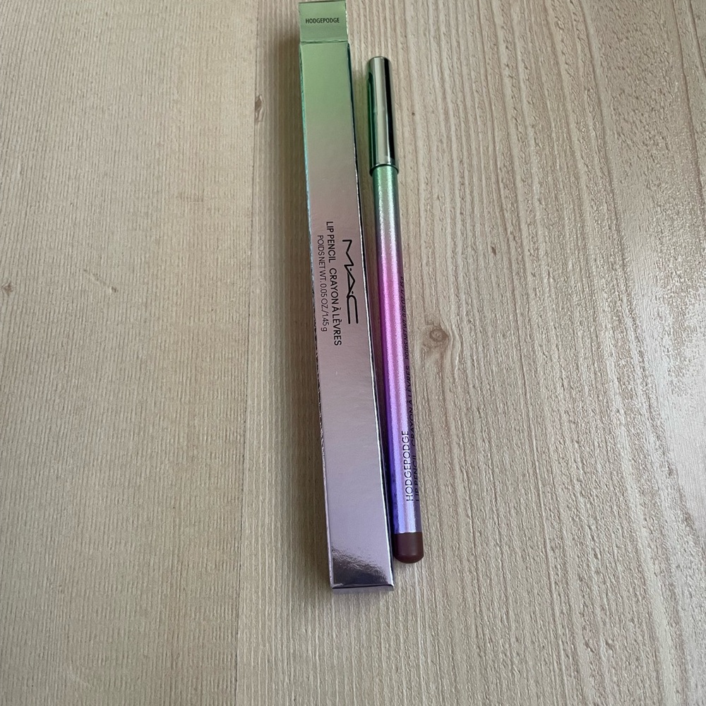 New Mac Limited Edition Retro Hodgepodge Lipliner